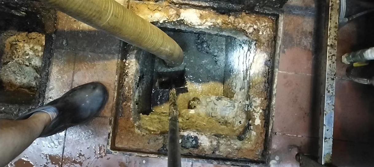 蕲春化油池清理-污水池清掏